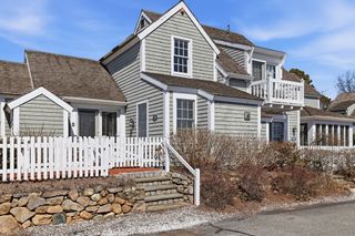 14 Hammock Pond Rd. 789, Mashpee, MA 02649