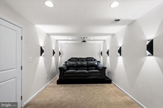 5 TAYLORS HILL WAY, Fredericksburg, VA 22405