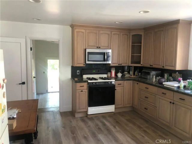 1951 Midvale, Westwood - Century City, CA 90025