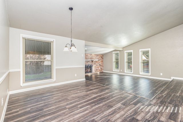 706 Greenhill Lane, Grand Prairie, TX 75052