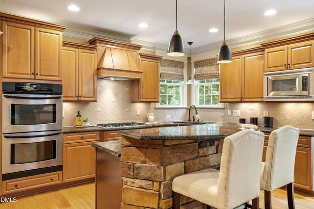 8107 Henderson Road, Apex, NC 27539