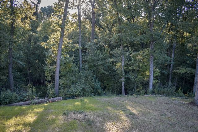 19 Rosenheath Circle, Bella Vista, AR 72715