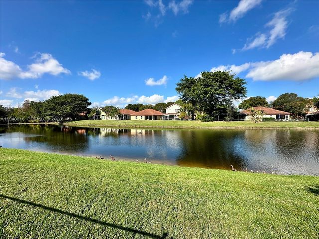 1013 Via Jardin 0, Riviera Beach, FL 33418