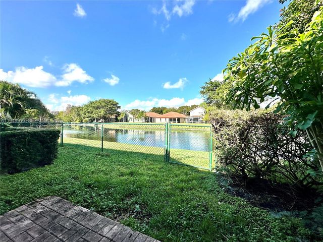 1013 Via Jardin 0, Riviera Beach, FL 33418
