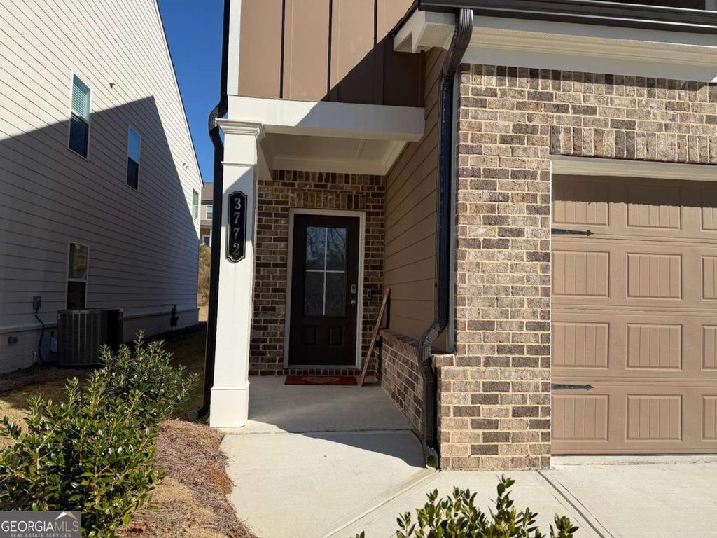 3772 Dover Run Lane, Loganville, GA 30052