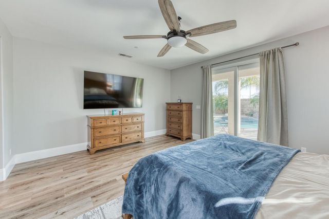 3076 Portals Avenue, Clovis, CA 93619