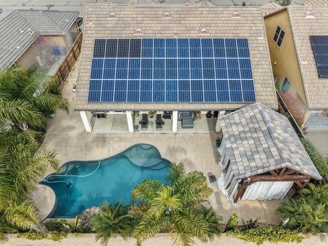 3076 Portals Avenue, Clovis, CA 93619