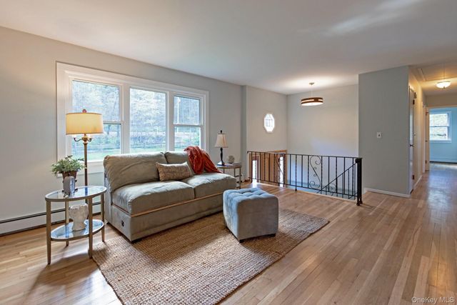 929 Centre Road, Rhinebeck, NY 12580