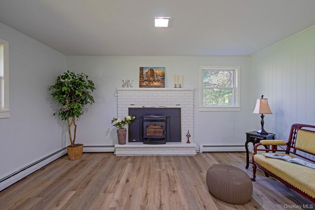 929 Centre Road, Rhinebeck, NY 12580