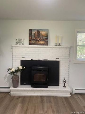 929 Centre Road, Rhinebeck, NY 12580