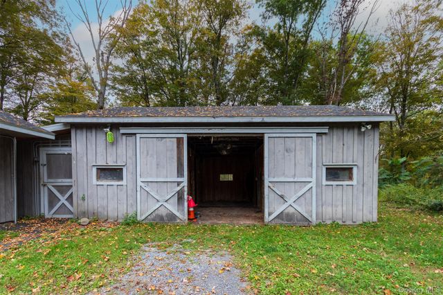 929 Centre Road, Rhinebeck, NY 12580