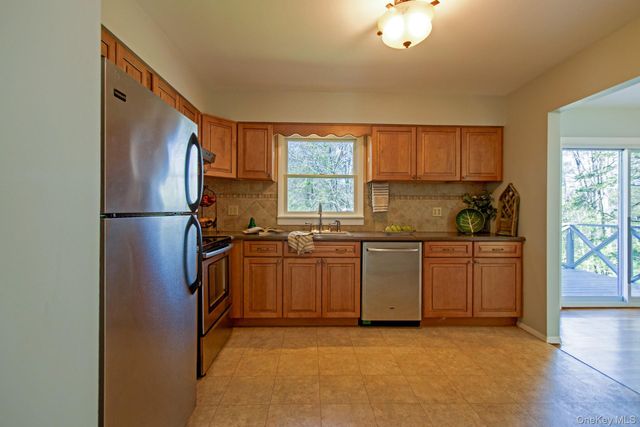 929 Centre Road, Rhinebeck, NY 12580