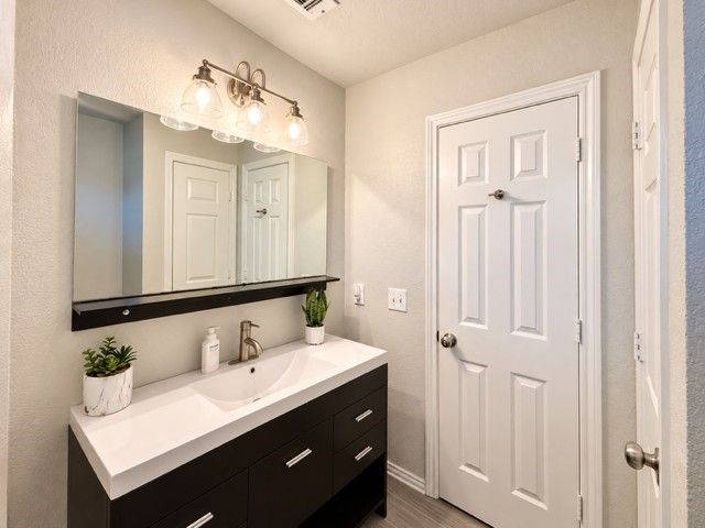8813 Pheasant Run Drive, Rowlett, TX 75089