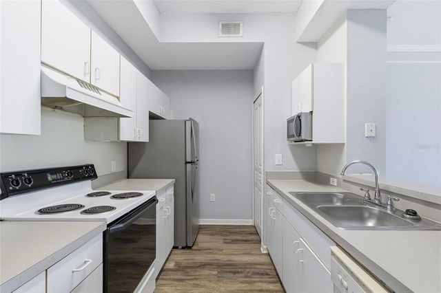 17106 CARRINGTON PARK DRIVE 623, Tampa, FL 33647