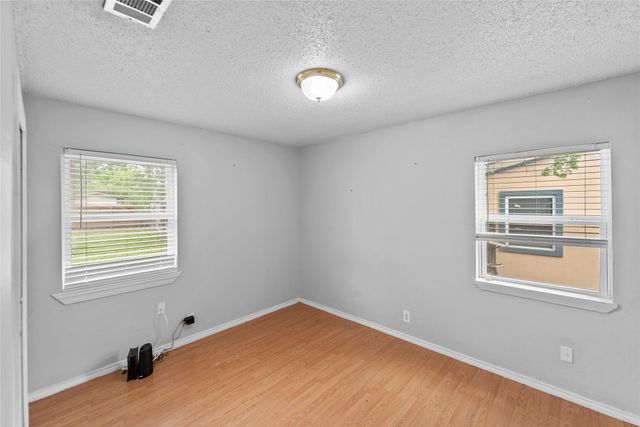 221 Wallace Drive, Garland, TX 75041