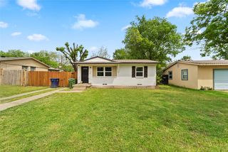 221 Wallace Drive, Garland, TX 75041