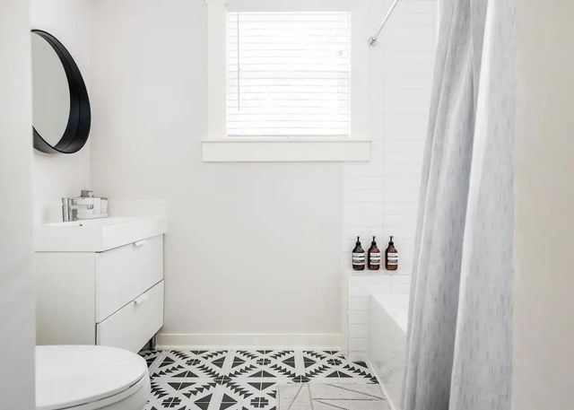 114 Redan Street, Houston, TX 77009