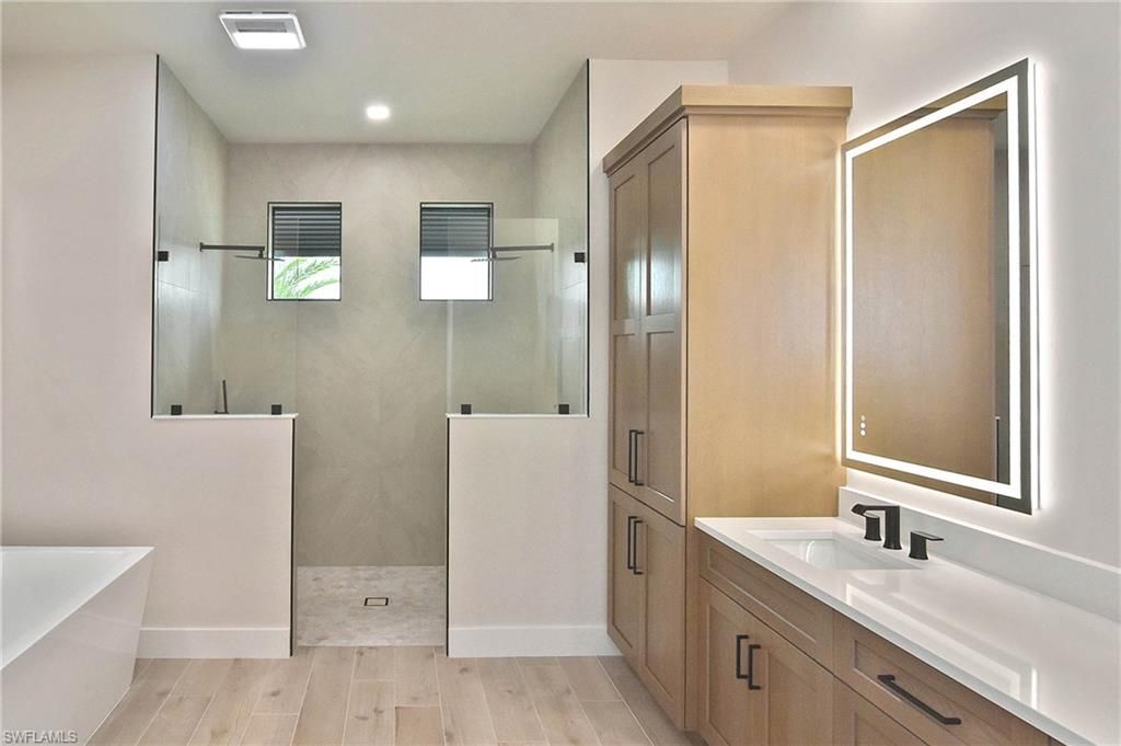 Image 28 of property listing at 1430 Mohawk PKWY, Cape Coral, FL 33914