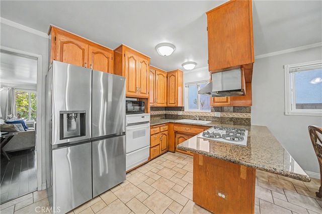 2456 Endicott, Los Angeles, CA 90032