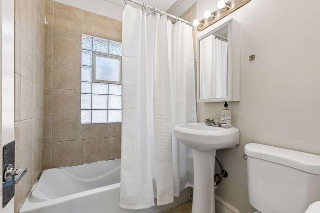 815 Newton Avenue N, Minneapolis, MN 55411