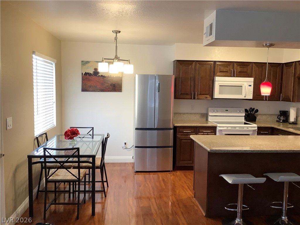 1215 Rawhide Street, Las Vegas, NV 89119 — photo 2