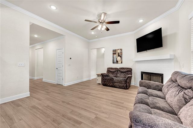1911 Finnegan Street, Bentonville, AR 72713