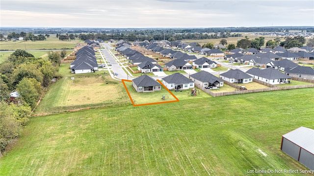 1911 Finnegan Street, Bentonville, AR 72713