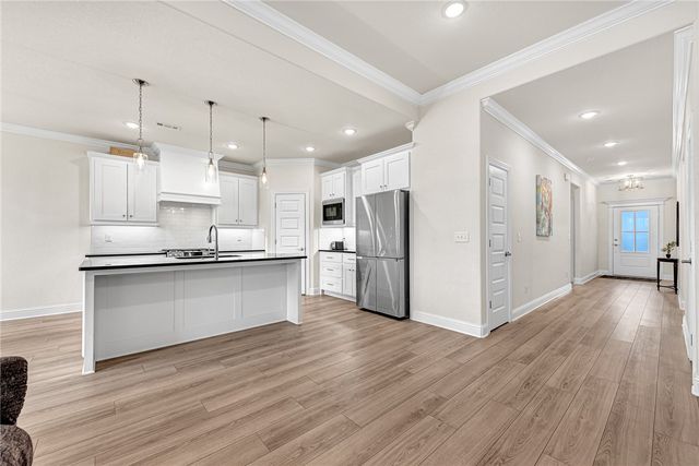 1911 Finnegan Street, Bentonville, AR 72713