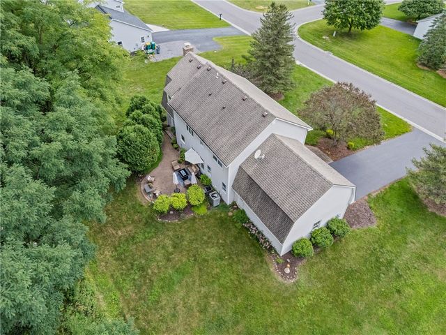 124 Broadmoor Trail, Perinton, NY 14450