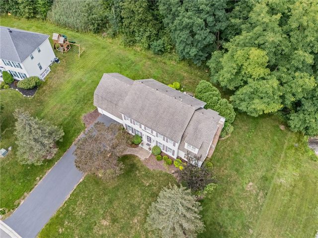 124 Broadmoor Trail, Perinton, NY 14450