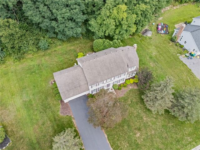 124 Broadmoor Trail, Perinton, NY 14450