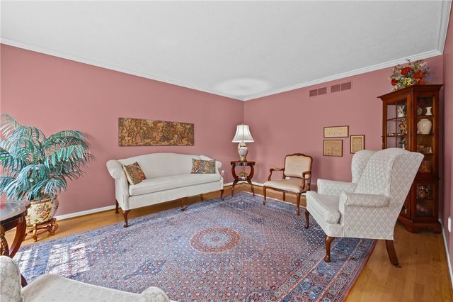 124 Broadmoor Trail, Perinton, NY 14450