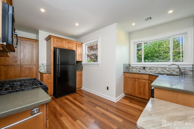 236 Delaware Avenue, Union Twp, NJ 07083