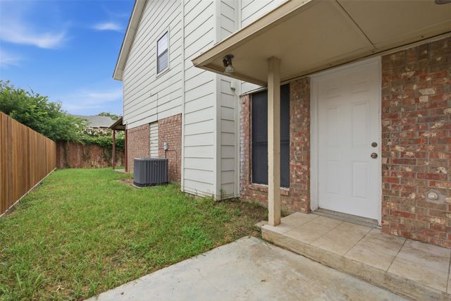 3636 Country Club Drive W, Irving, TX 75038
