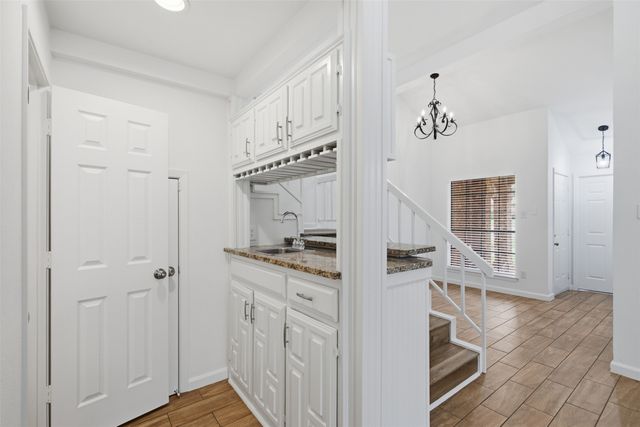 3636 Country Club Drive W, Irving, TX 75038