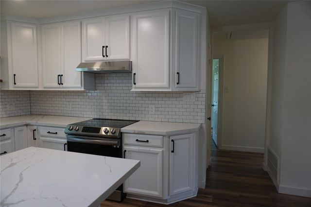 1610 Antoine Drive, Houston, TX 77055