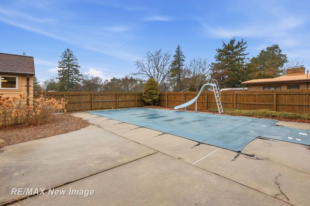 4077 Brockway Road, Saginaw Twp, MI 48638