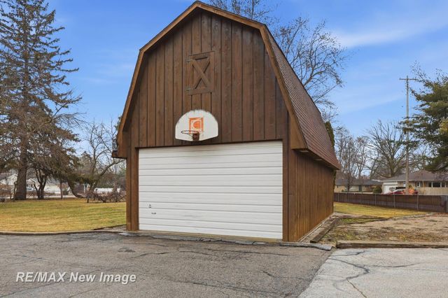 4077 Brockway Road, Saginaw Twp, MI 48638