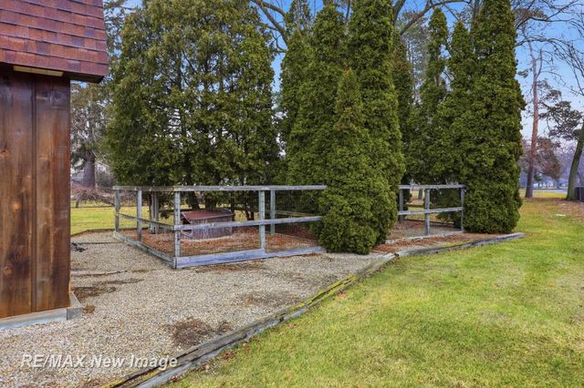 4077 Brockway Road, Saginaw Twp, MI 48638