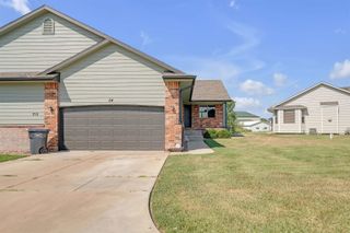 715 S Bristol Cir Unit 54, Wichita, KS 67207
