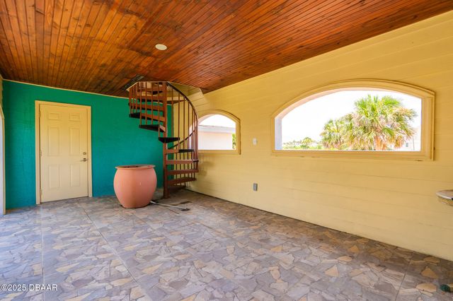 46 Oceanview Avenue, Ponce Inlet, FL 32127