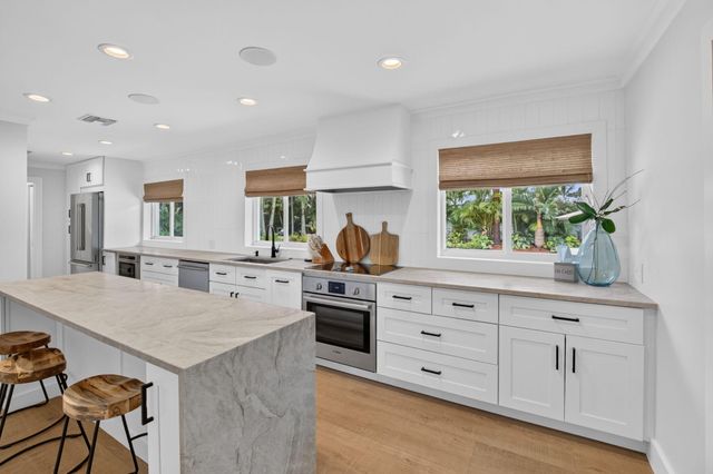 916 SW 36TH Court, Boynton Beach, FL 33435