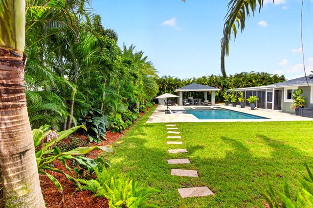 916 SW 36TH Court, Boynton Beach, FL 33435