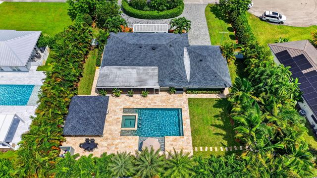 916 SW 36TH Court, Boynton Beach, FL 33435