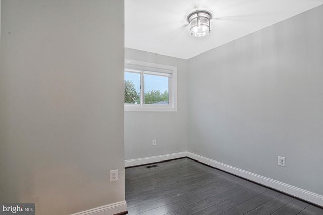 2701 KELNER DR, Landover, MD 20785