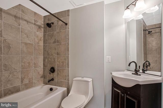 2701 KELNER DR, Landover, MD 20785