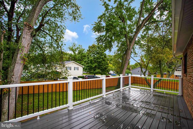 2701 KELNER DR, Landover, MD 20785