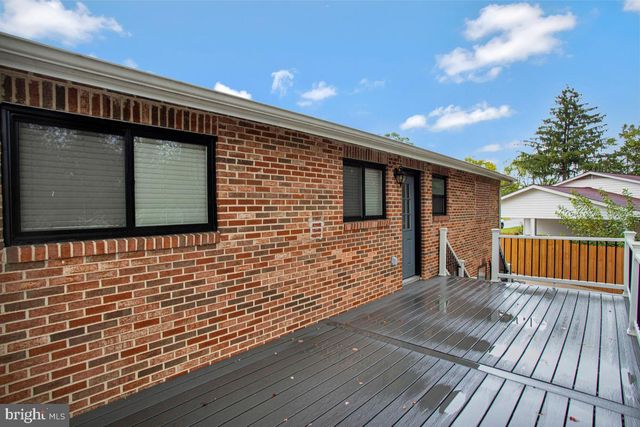 2701 KELNER DR, Landover, MD 20785