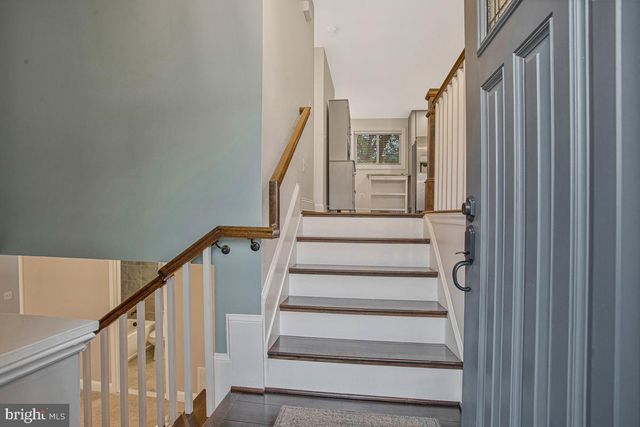 2701 KELNER DR, Landover, MD 20785