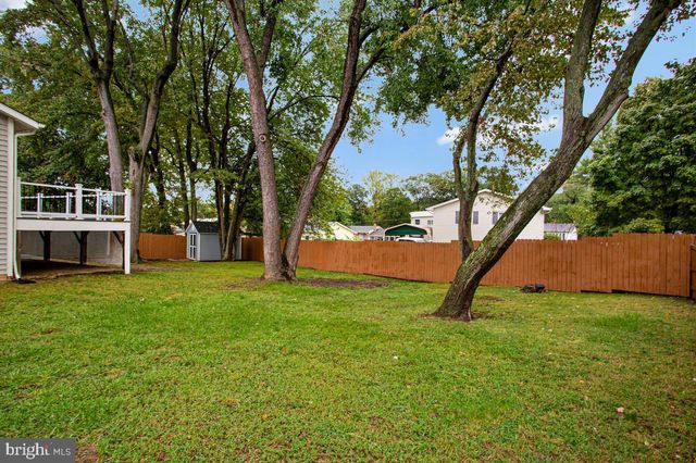 2701 KELNER DR, Landover, MD 20785